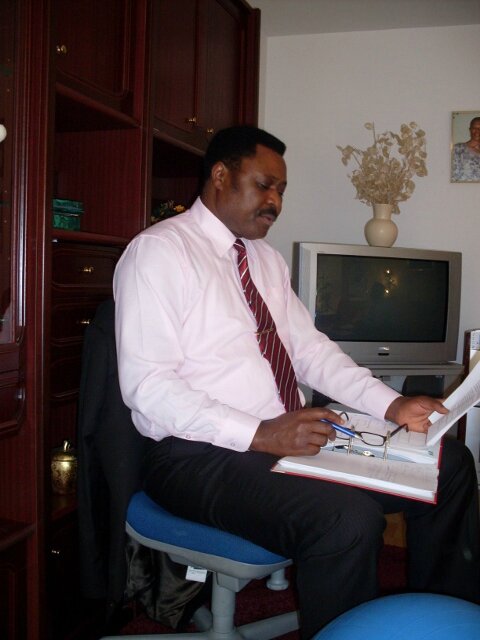 Le président Pontien Kayumba (480x640)