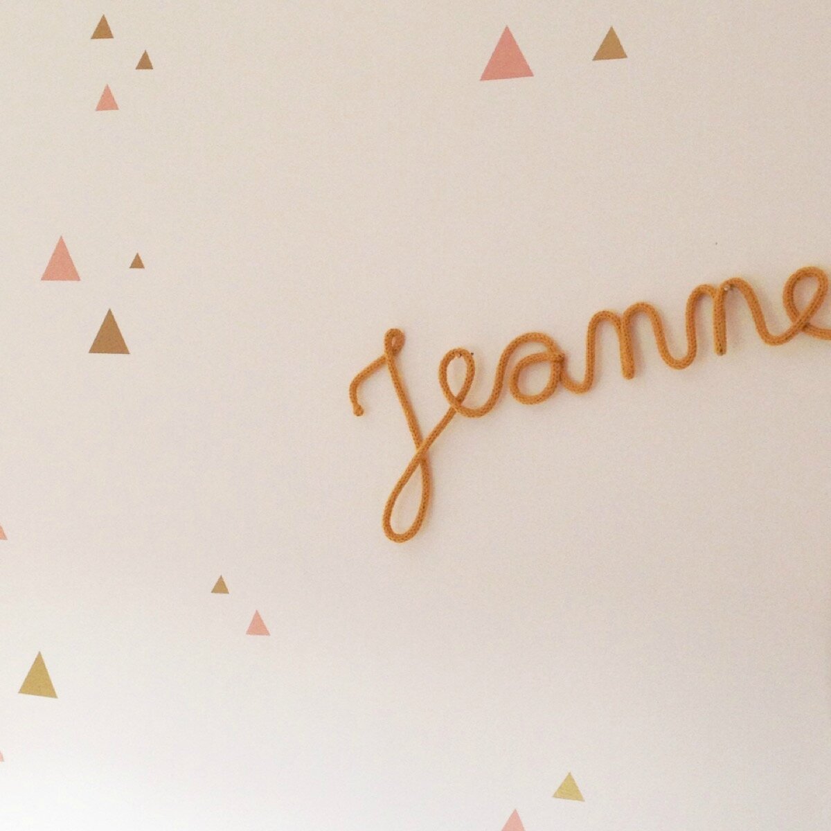 Visite d'une chambre de bébé fille • deco trendy • a t e l i e r •