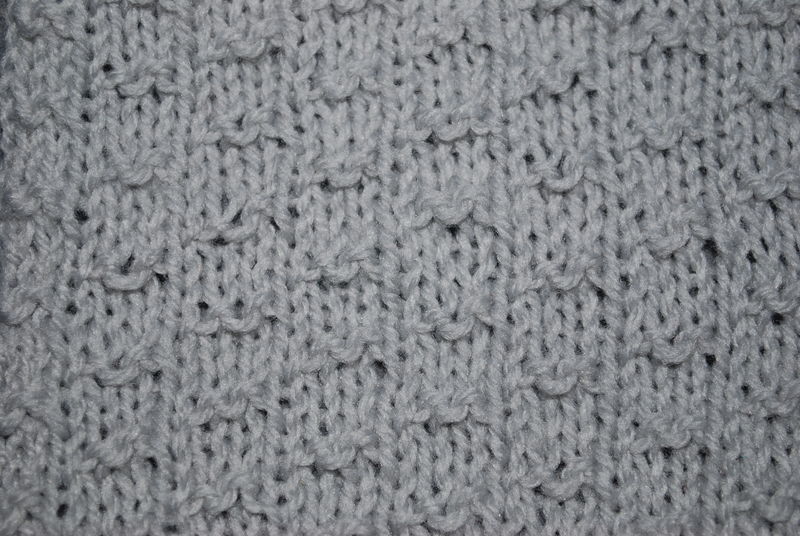 tricoter 2 fois une maille envers