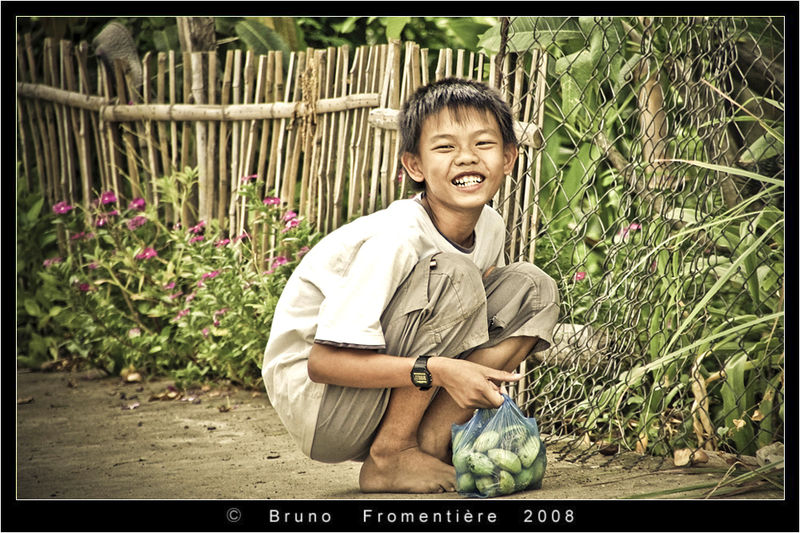 Children_in_Hoi_An_2