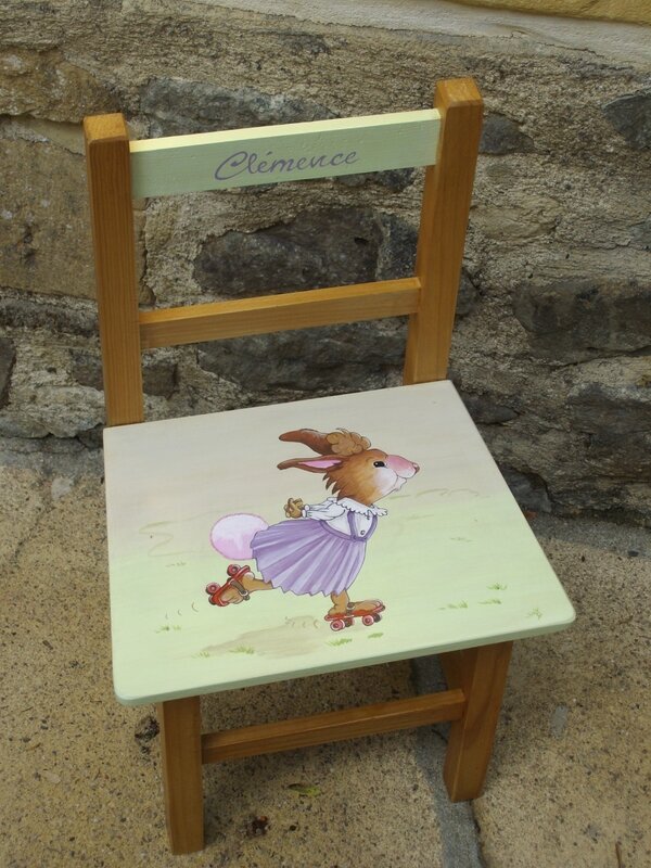 Lapin qui patin (chaise pour enfant) - CélinArtisa