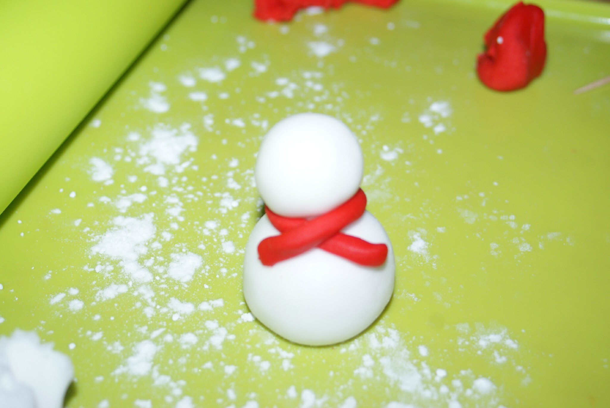 LAvent comment faire un bonhomme de neige en pâte à sucre ?