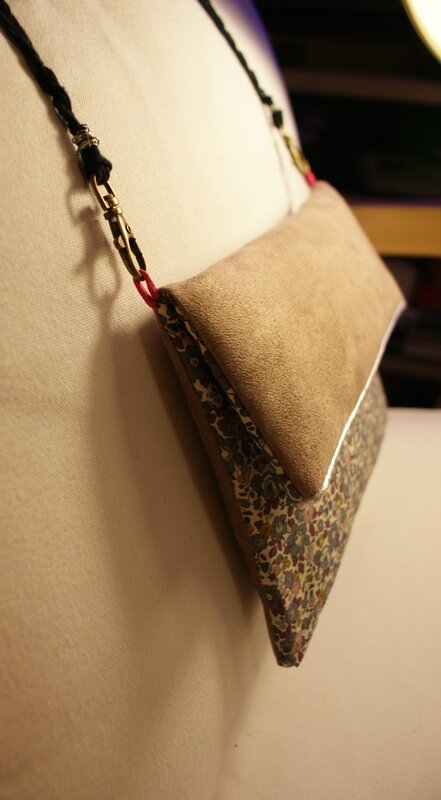 sac pochette pli suédine betsy ann