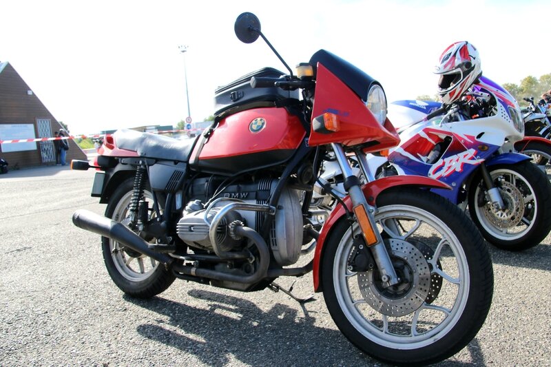 Rencontre moto