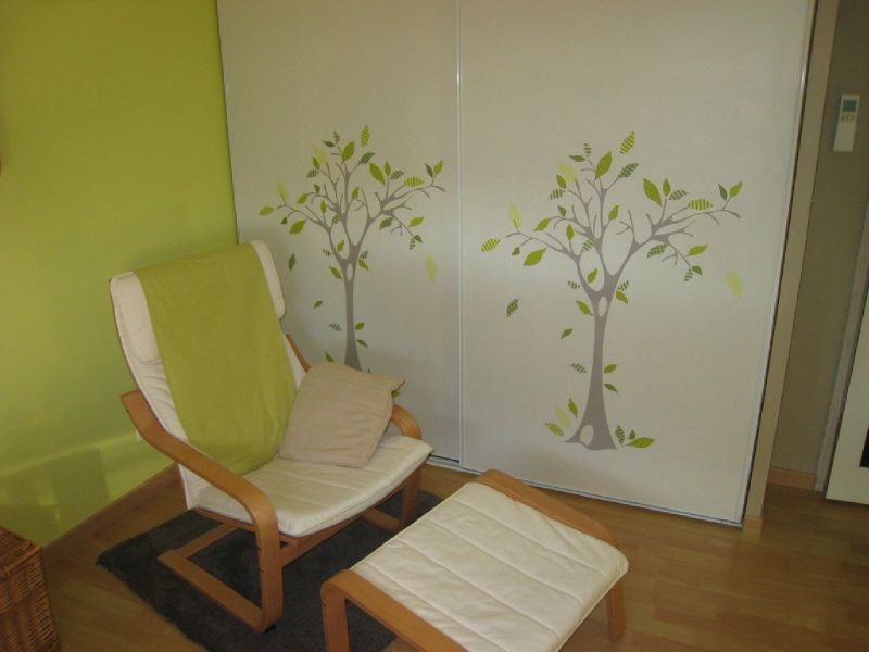 Chambre bébé vert anis et taupe photo de décoration maison ...