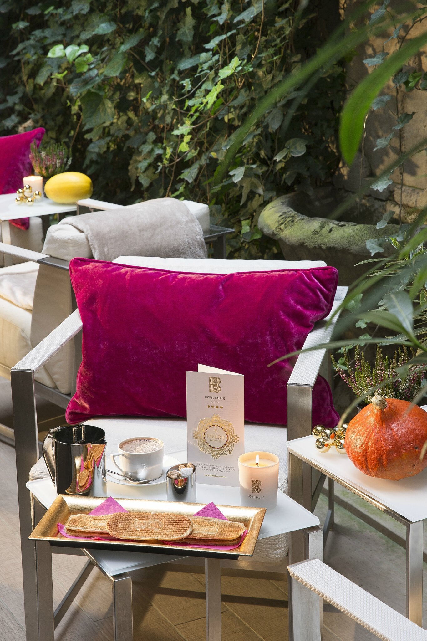 Fan de déco années 1930 ? offrez vous un tea time à l'hôtel baume ...