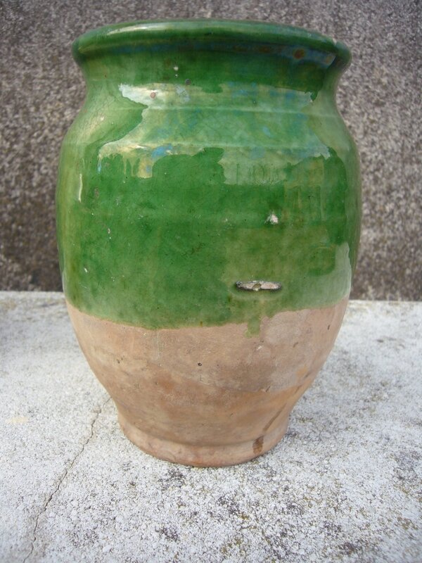 pot 702b
