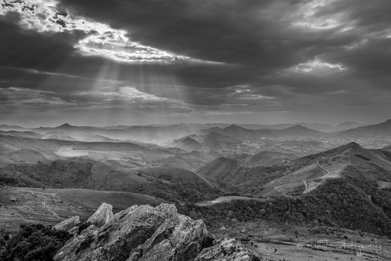 Vue du Mondarrain