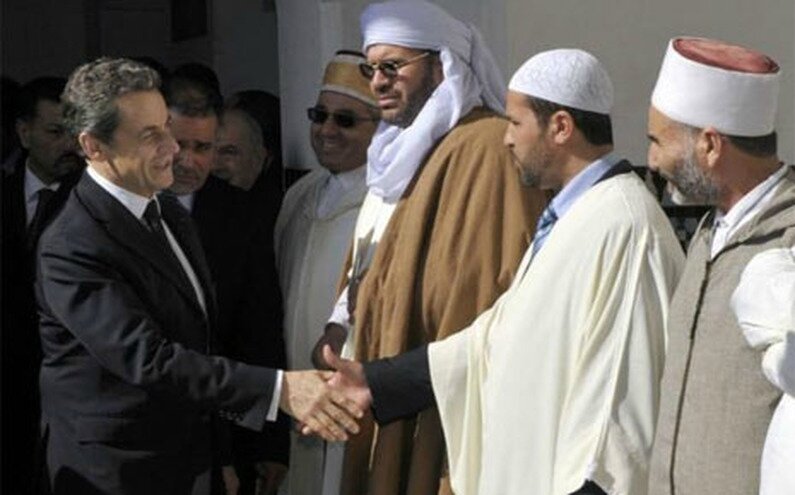 7745439847_nicolas-sarkozy-lors-de-sa-visite-a-la-grande-mosquee-de-paris-le-14-mars-2012