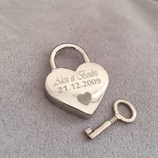 CADENAS_D_AMOUR_POUR_SE_FAIRE_AIMER_OU_FAIRE_REVENIR_UN_AMOUR_PERDU