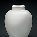 A white-glazed ovoid vase, China, late Ming-early Qing dynasty, 17th-18th century
