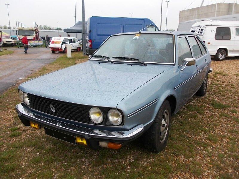 Renault30TSav1