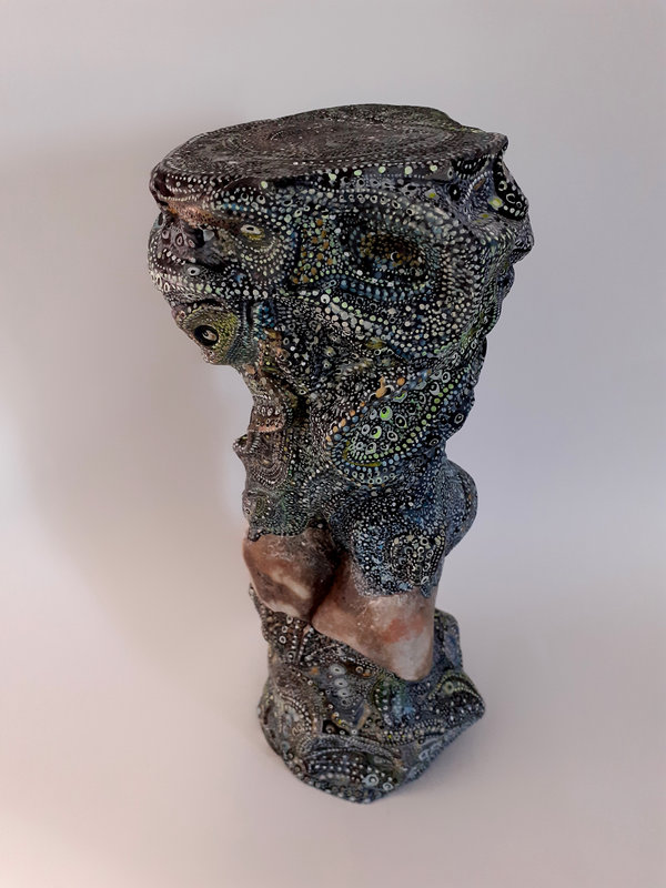 ©Hervé THAREL-SCHMIM'STONE XXVI pich'gru 2022 - Acrylique sur plastiroc avec pierre incrustée ±28,5x11cm 6
