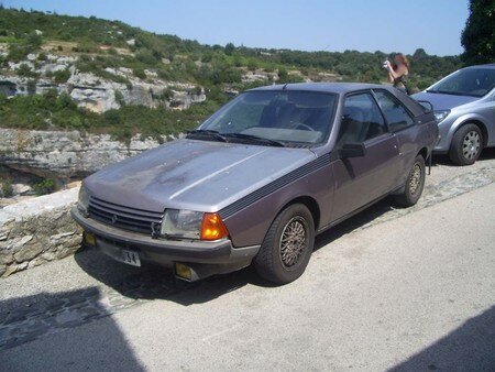 Renault_FuegoTurboAv