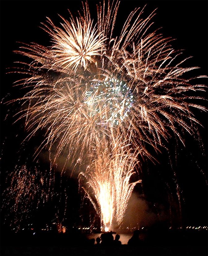 Le 14 Juillet A Istres Entre Crau Et Camargue