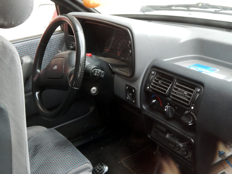 FordEscortXR3iMkIVcabint