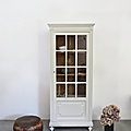 Armoire bonnetière vitrée lin