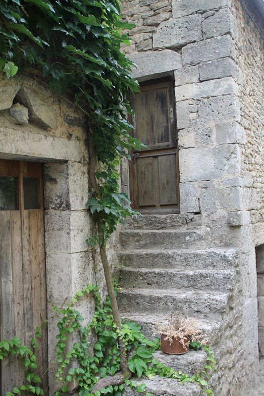 8-Saze Flavigny Côte d'Or