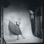 1954-09-15-NY-Halsman_Studio-in_skirt-010-3