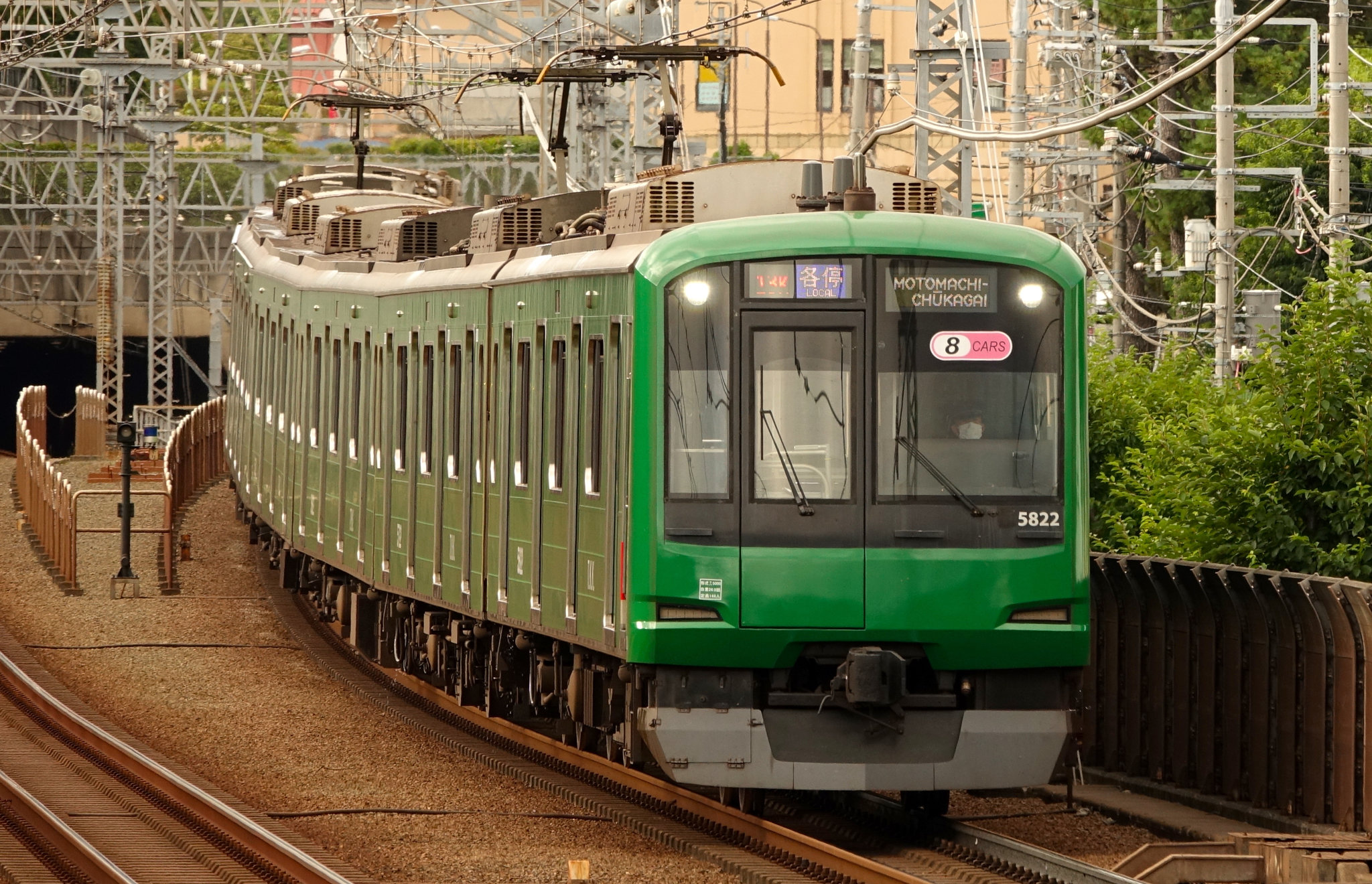 Tôkyû 5000系 all-over green livery, Tamagawa station