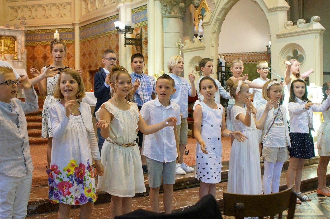 2017-05-28-entrées eucharistie-VIEUX-BERQUIN (57)