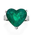 Boucheron. bague en platine sertie d'une émeraude de 8,52 ct taillée en cœur