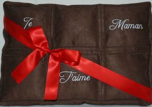 linge-de-maison-coussin-tablette-chocolat-personna-1369580-coussin-choco-clanc-12703