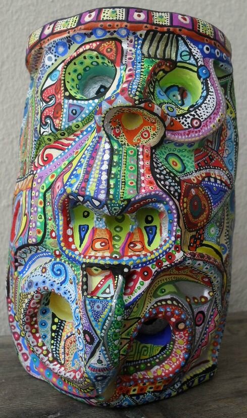 Hervé Tharel SCHMIMBLOCK'S masks 2013 - 13cm x 8,5cm gouache T7 sur argile