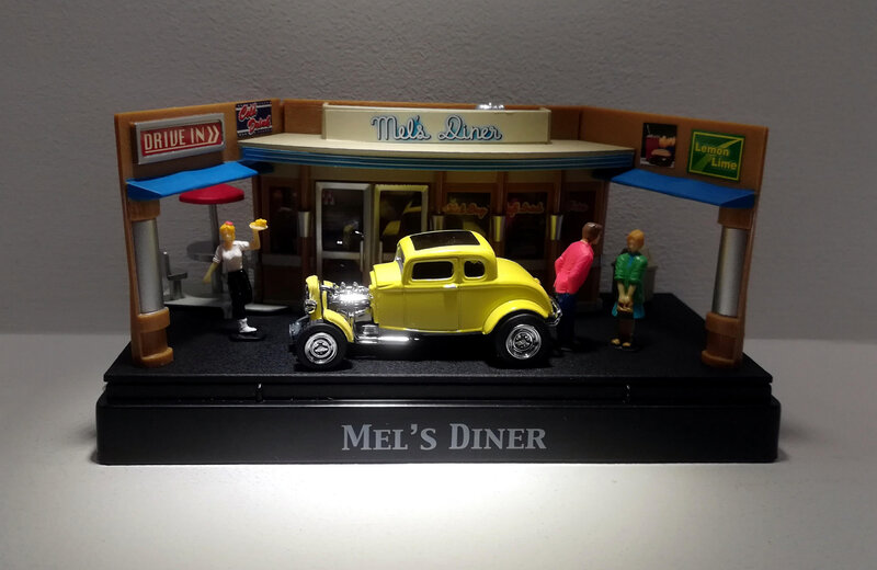Ford 1932 Rod (Motor Max) Moments in time (Mel's Diner) 02