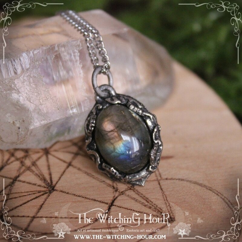 Pendentif chant de Gaia labradorite bleue et orangée 2 copie