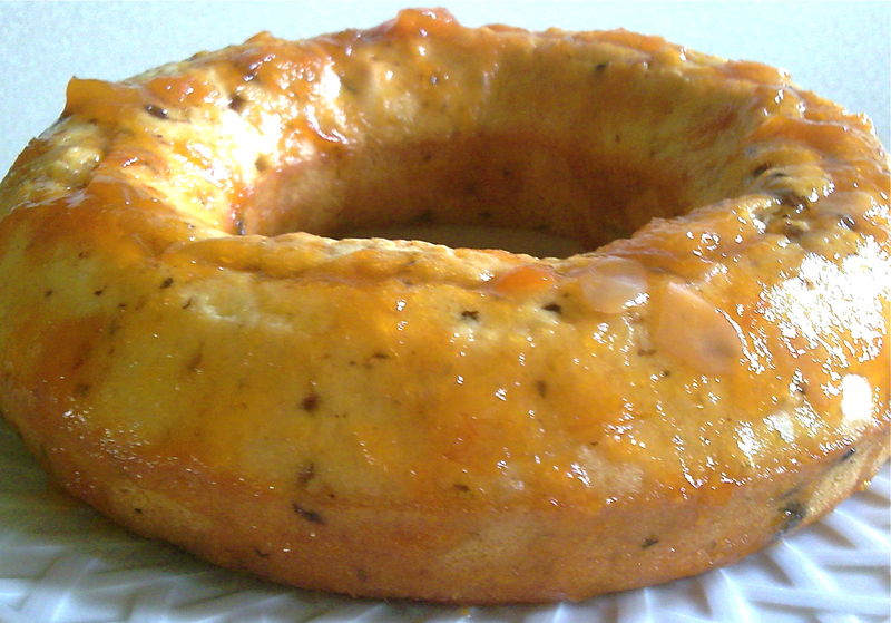 Le Rodonkuchen Ou Gateau Aux Amandes Au Rhum Et Au Chocolat Noir Nappe De Confiture D Abricots Le Salon De The De Nathalie