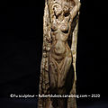 Nu/taille directe sur bois d'olivier/nude/direct carving olive wood/statuette 19cm