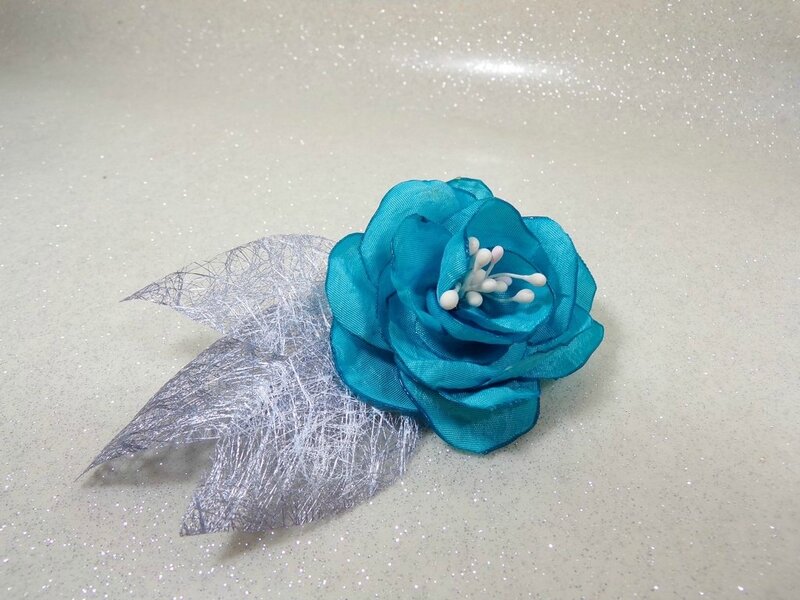Boutonnière fleur turquoise broche de mariage - Douce Fantaisie