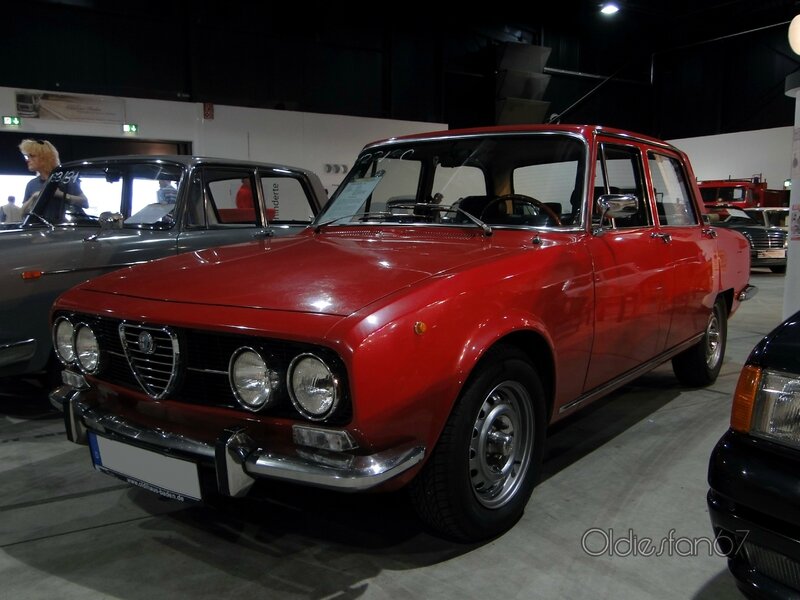 Alfa romeo универсал