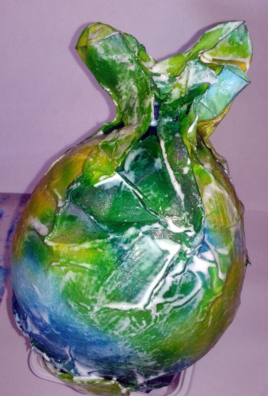124_Pâques_Un oeuf bien gonflé (19)