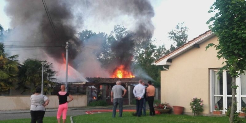 Une maison détruite par les flammes à Saint-Seurin