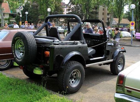 Jeep wrangler (Retrorencard juin 2010) 02