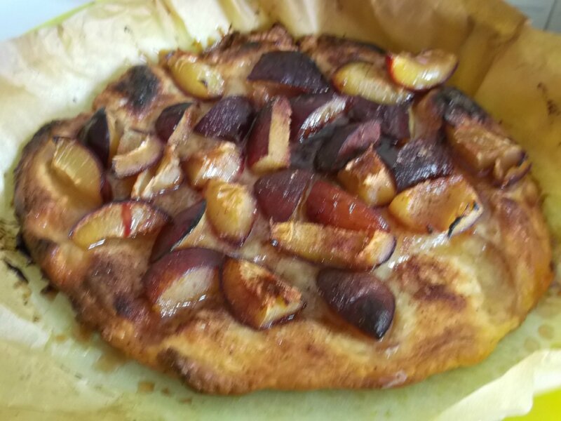 feuilleté au sucre et aux fruits