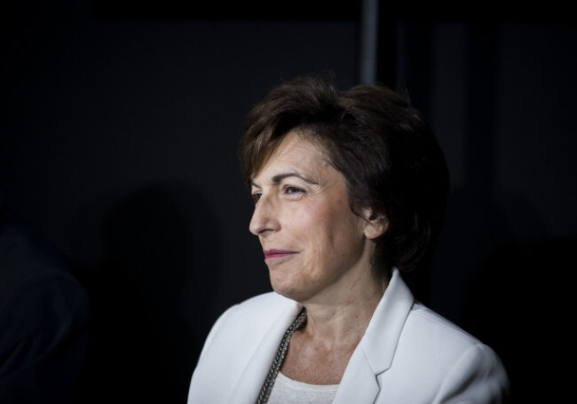 SIPA_00844715_000101