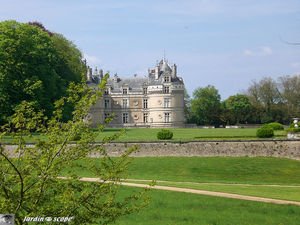 Le_chateau_du_Lude_2