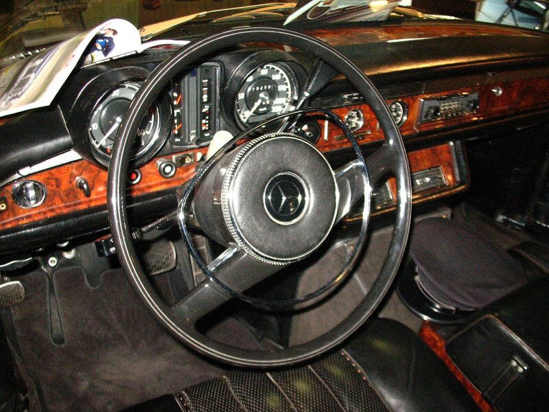 Mercedes600-6pint1