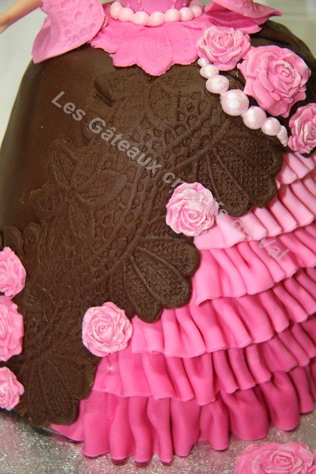 Gateau Barbie Rose A Froufrou Les Gateaux Creatifs De Val