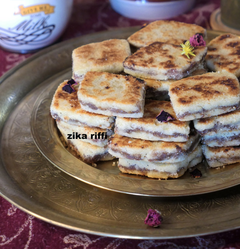 brajs-mella- losanges semoule à l'huile et pâte de dattes- gâteaux algériens du printemps
