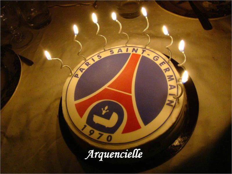 Gateau Psg Pour Un Fan De Foot Les Creations D Arquencielle