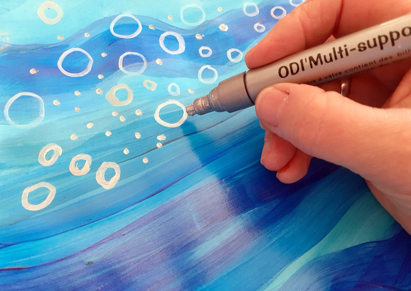 424-Artistes à explorer-Un océan de poissons artistes-fond 1 (11)