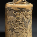 Deux pots à tabac couvert en ivoire. période meiji et vers 1900