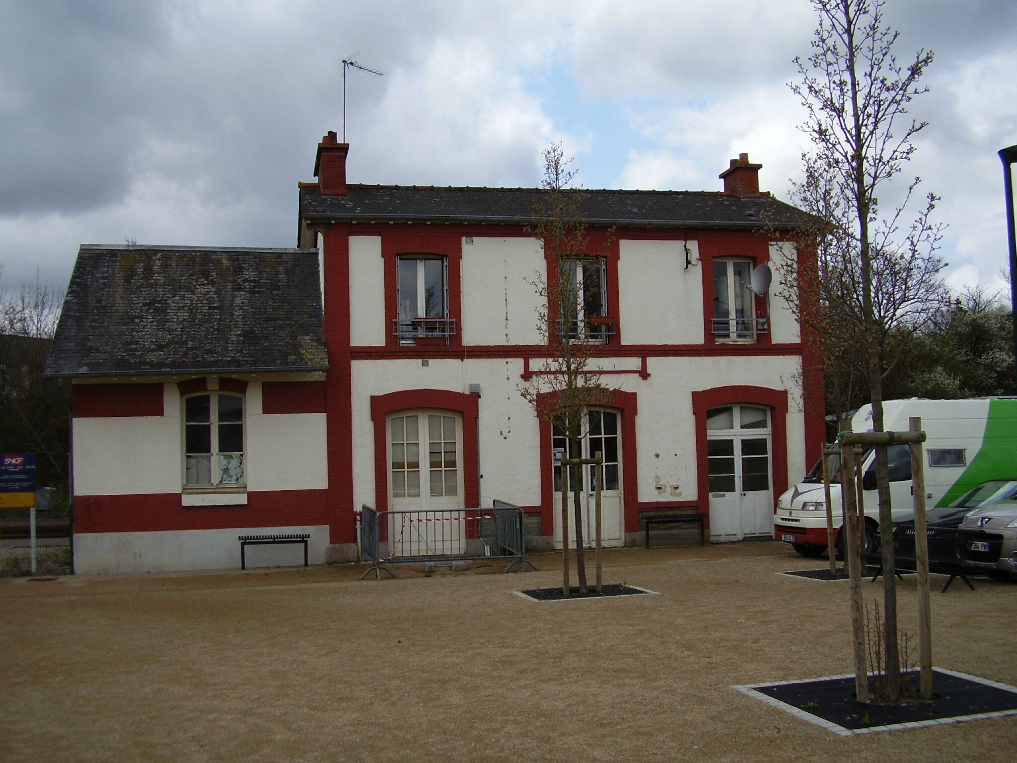 Gare de Vern sur Seiche (Ille et Vilaine) gares et trains