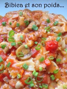 Farfalle_au_jambon_et_tomates__cuisson_en_sauce__au_Cooking_Chef__gros_plan