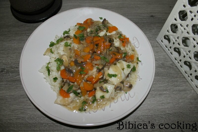 Cabillaud aux champignons & carottes, sauce citronnée