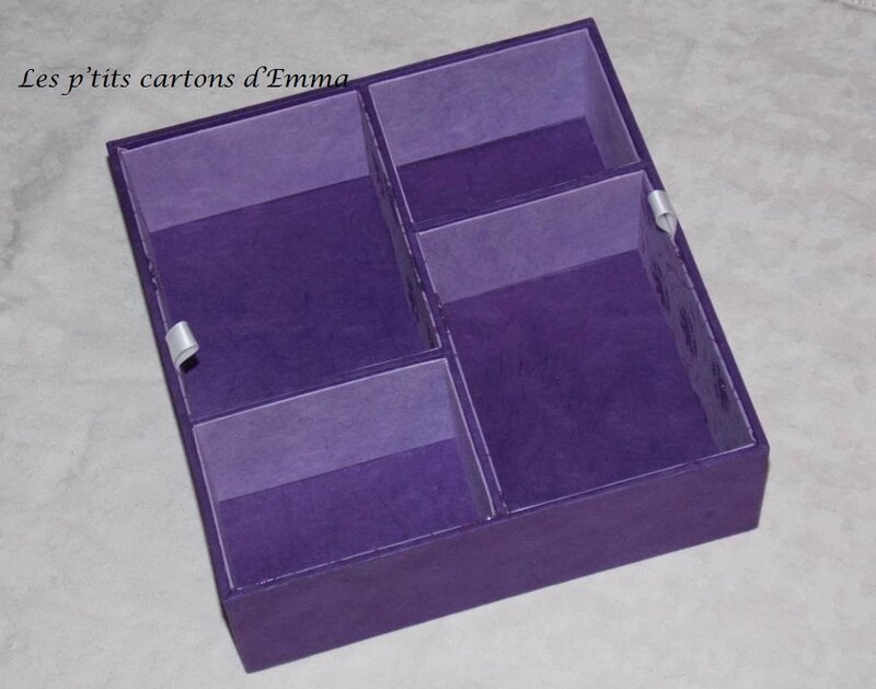 Boite blanche-violet 8b